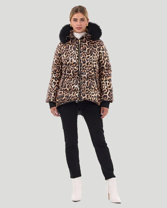 urban coatAprès-Ski Jacket with Detachable Toscana Shearling Lamb Hood Trim