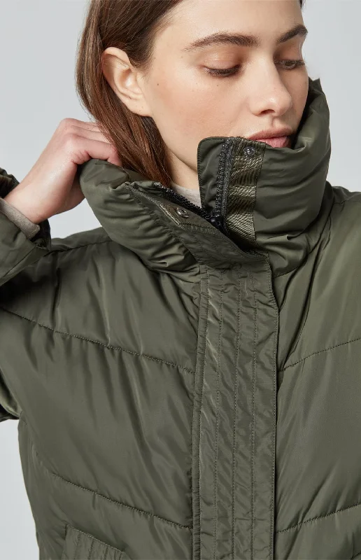 tailored blazer coatPeak Puffer II Jacket | Olive